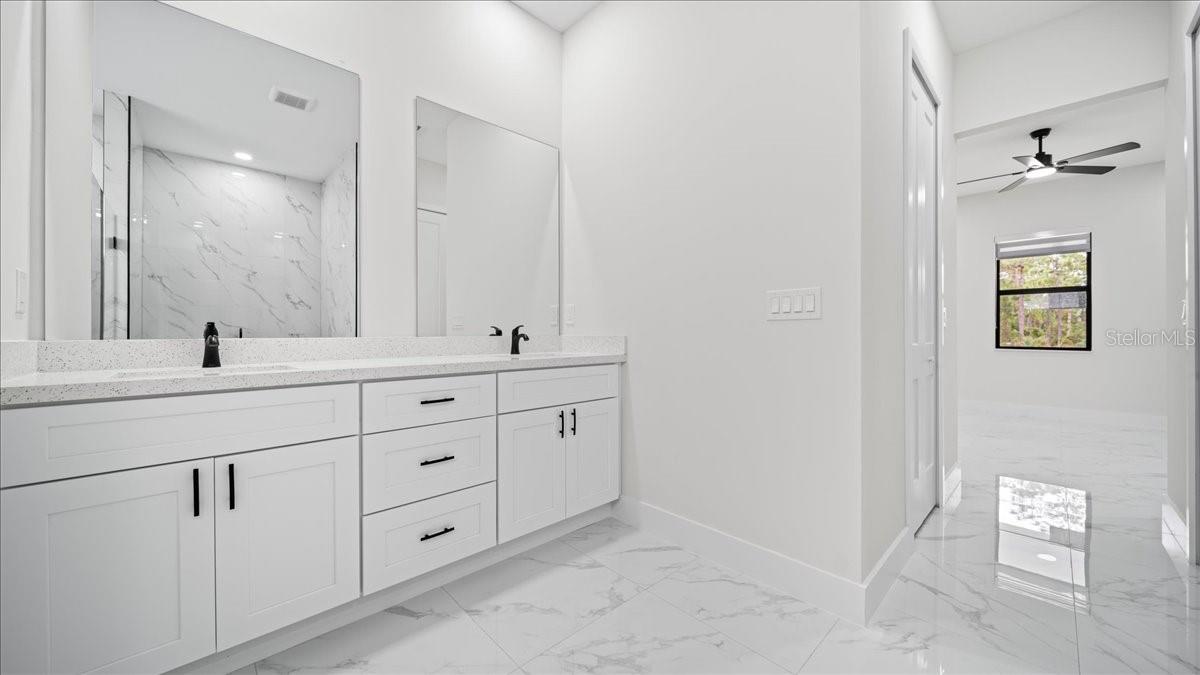 Image 19 of 38 For 18 11th Lane