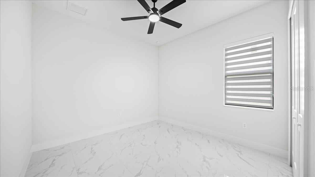 Image 32 of 38 For 18 11th Lane