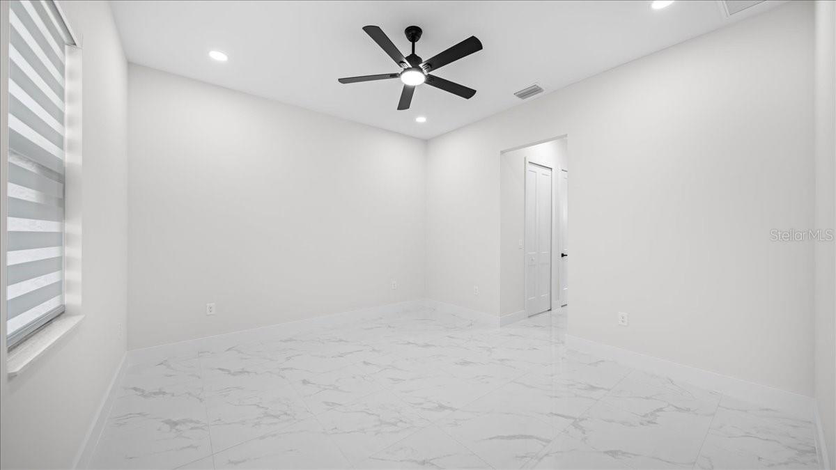 Image 33 of 38 For 18 11th Lane