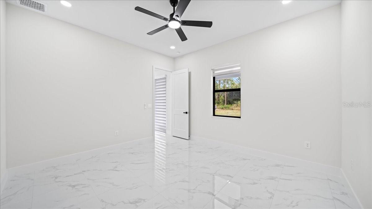 Image 34 of 38 For 18 11th Lane