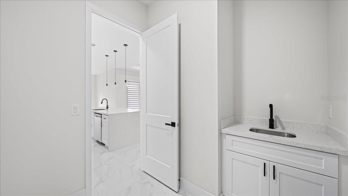 Image 37 of 38 For 18 11th Lane