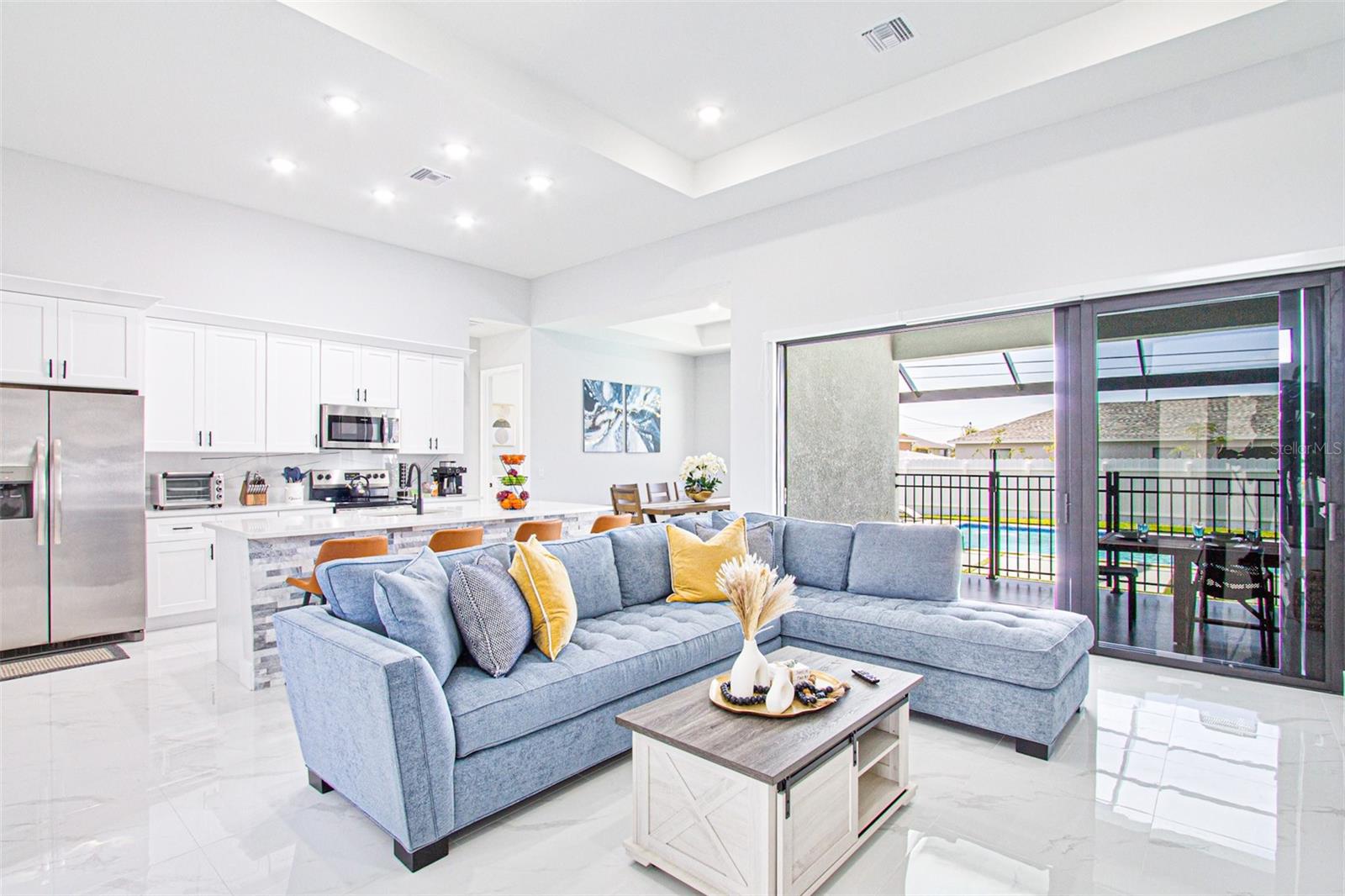 Image 4 of 38 For 18 11th Lane