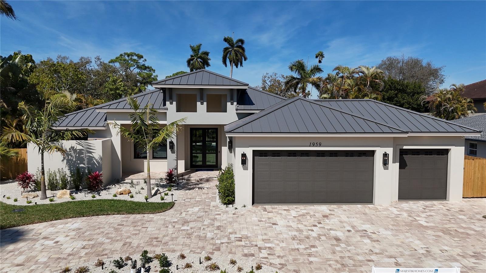 Listing Details for 1959 Wisteria Street, SARASOTA, FL 34239