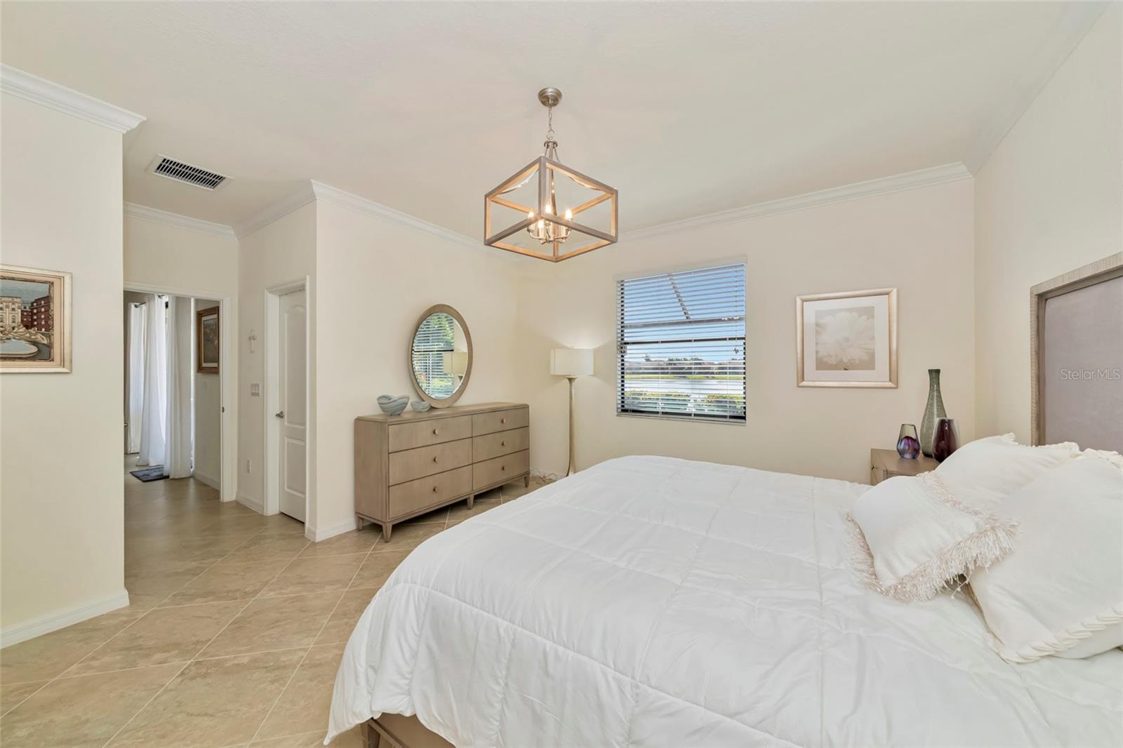 Image 16 of 42 For 9891 Wingood Drive