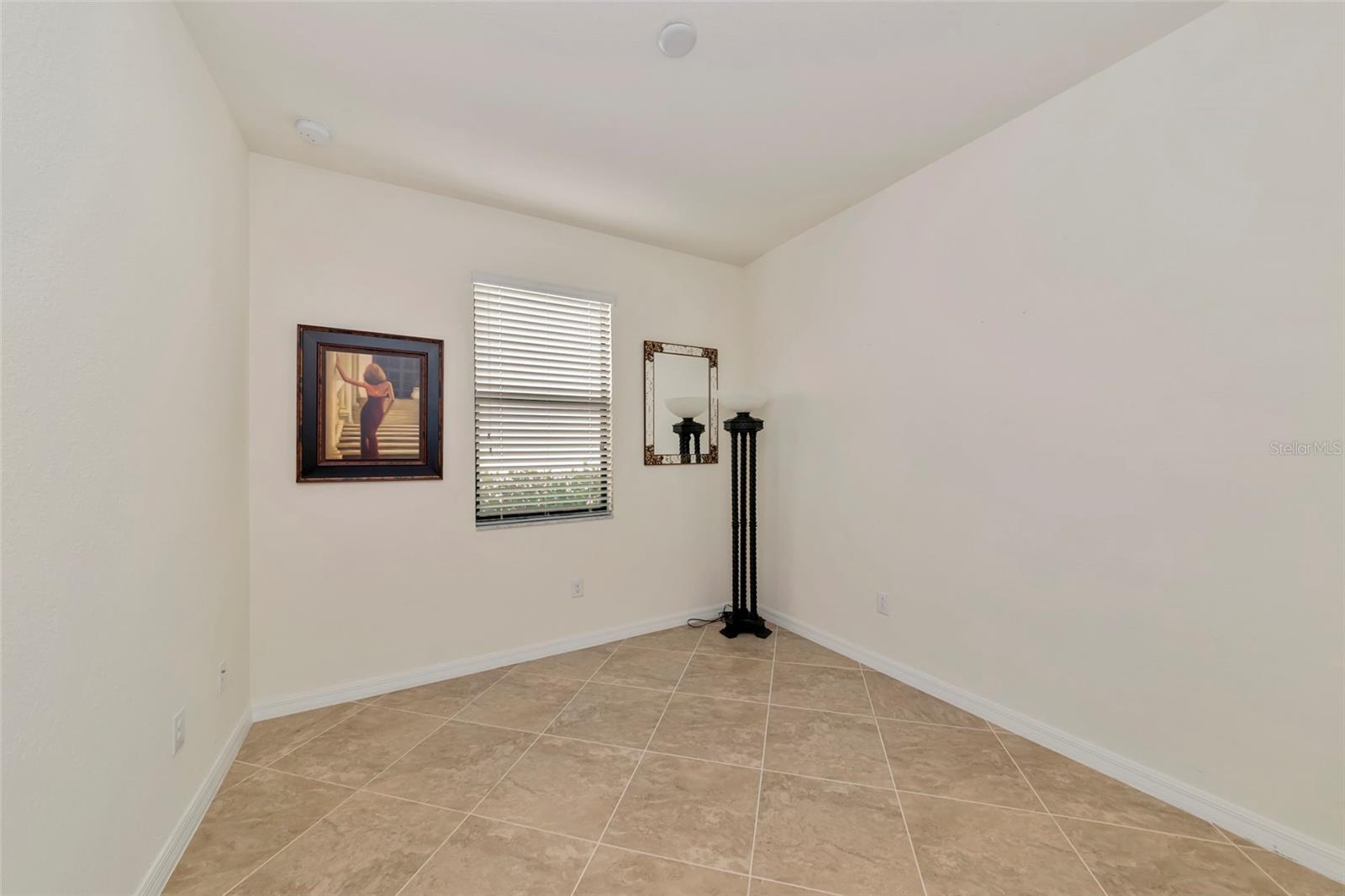 Image 23 of 42 For 9891 Wingood Drive