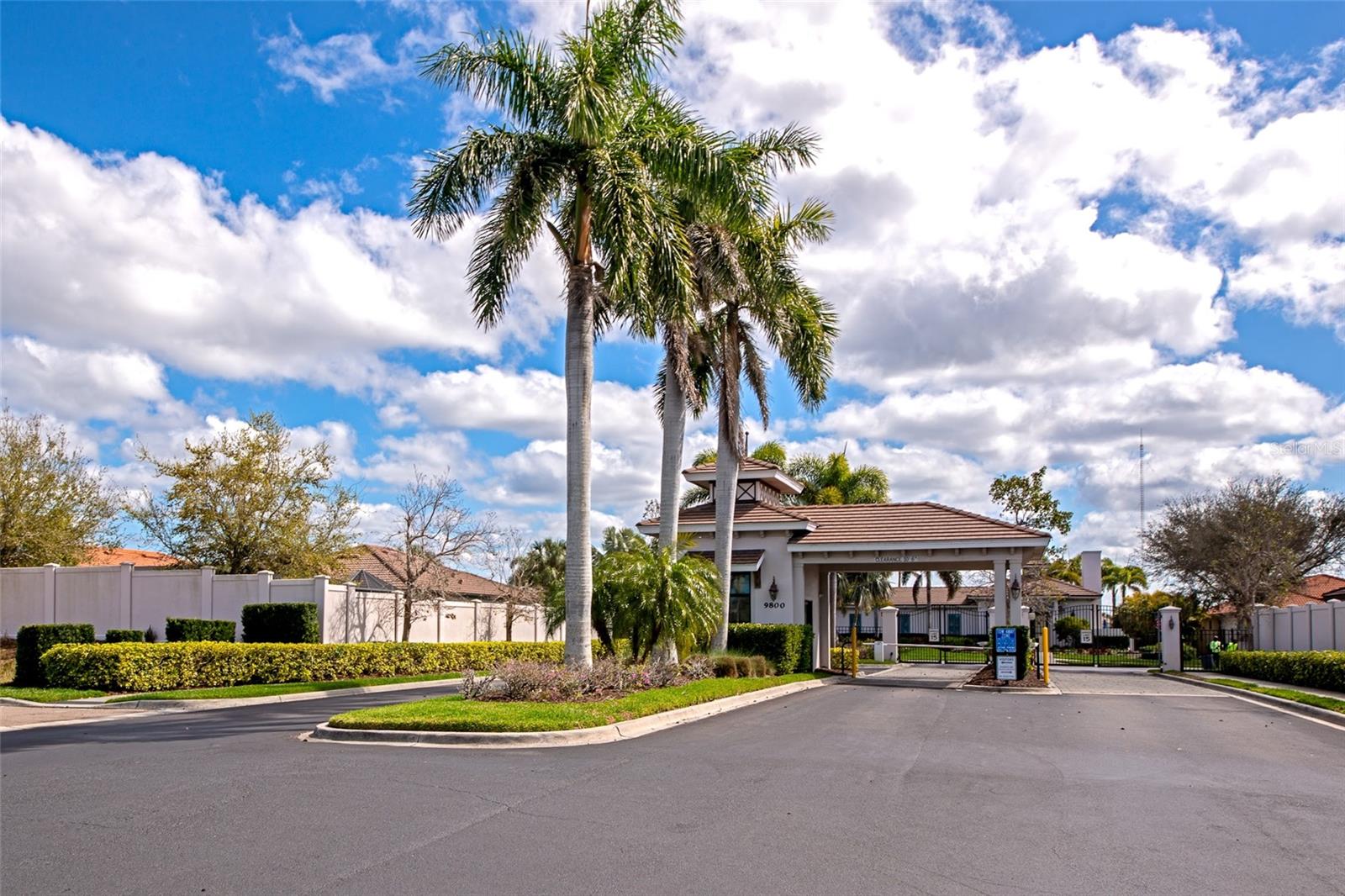 Image 33 of 42 For 9891 Wingood Drive