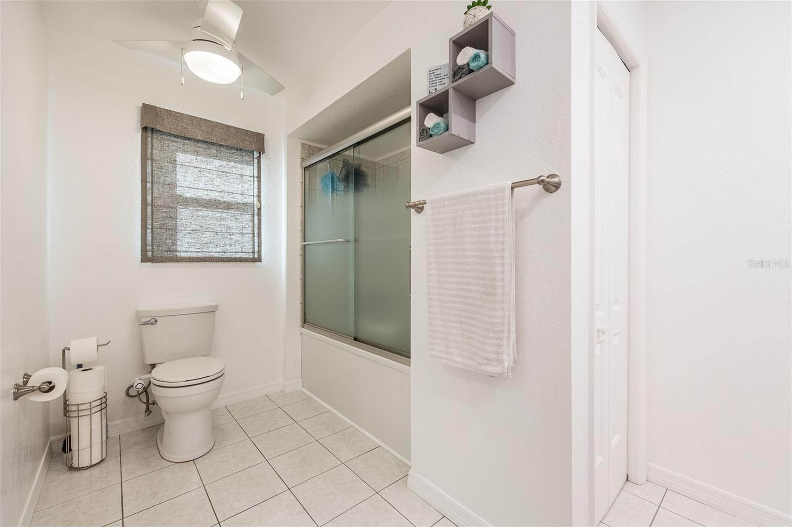 Image 24 of 42 For 23191 Ruby  