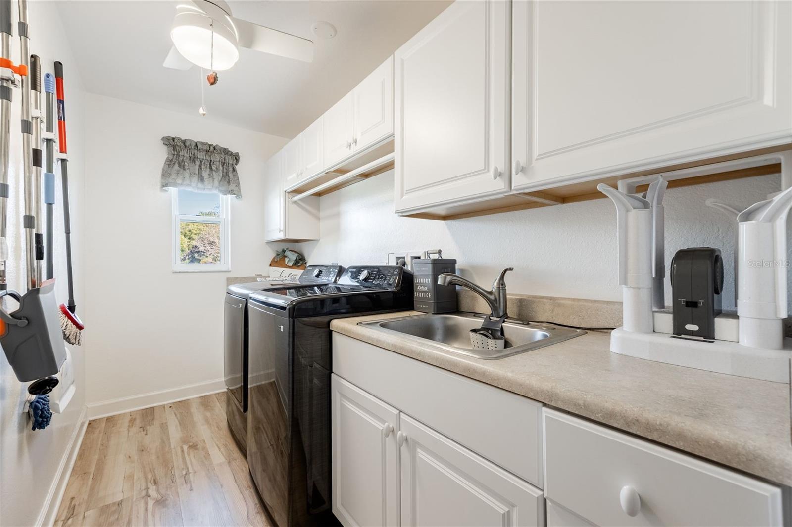 Image 25 of 42 For 23191 Ruby  