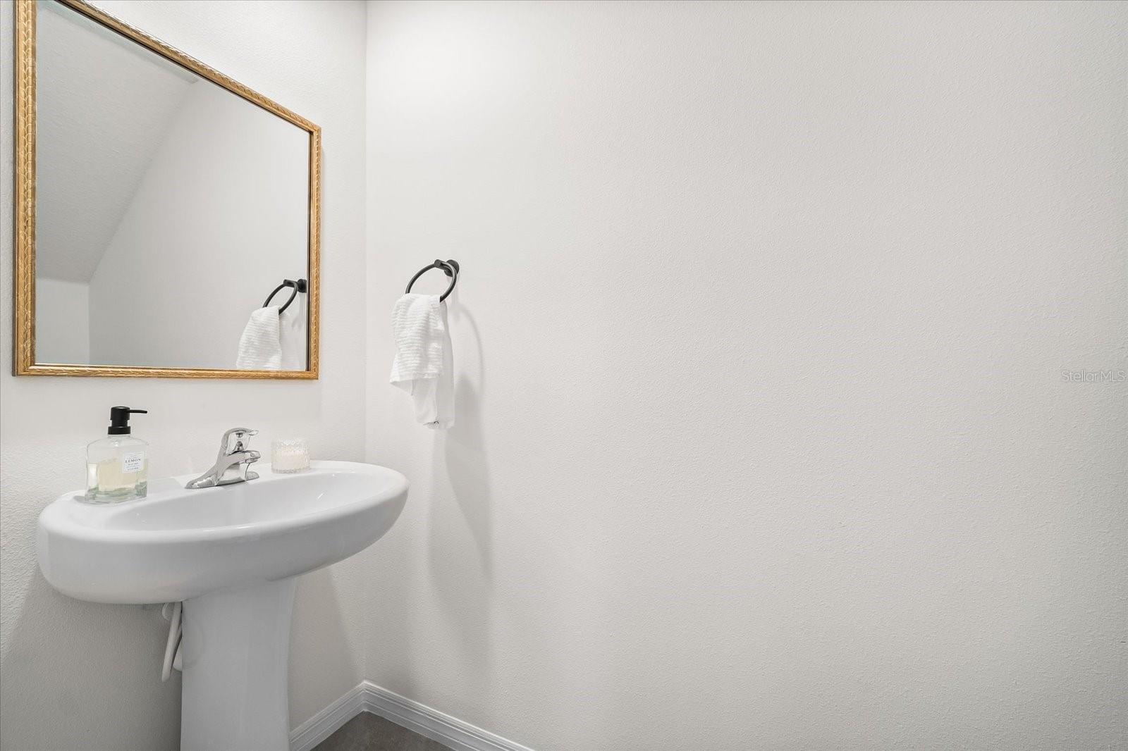 Image 19 of 68 For 2923 Rock Sound Street