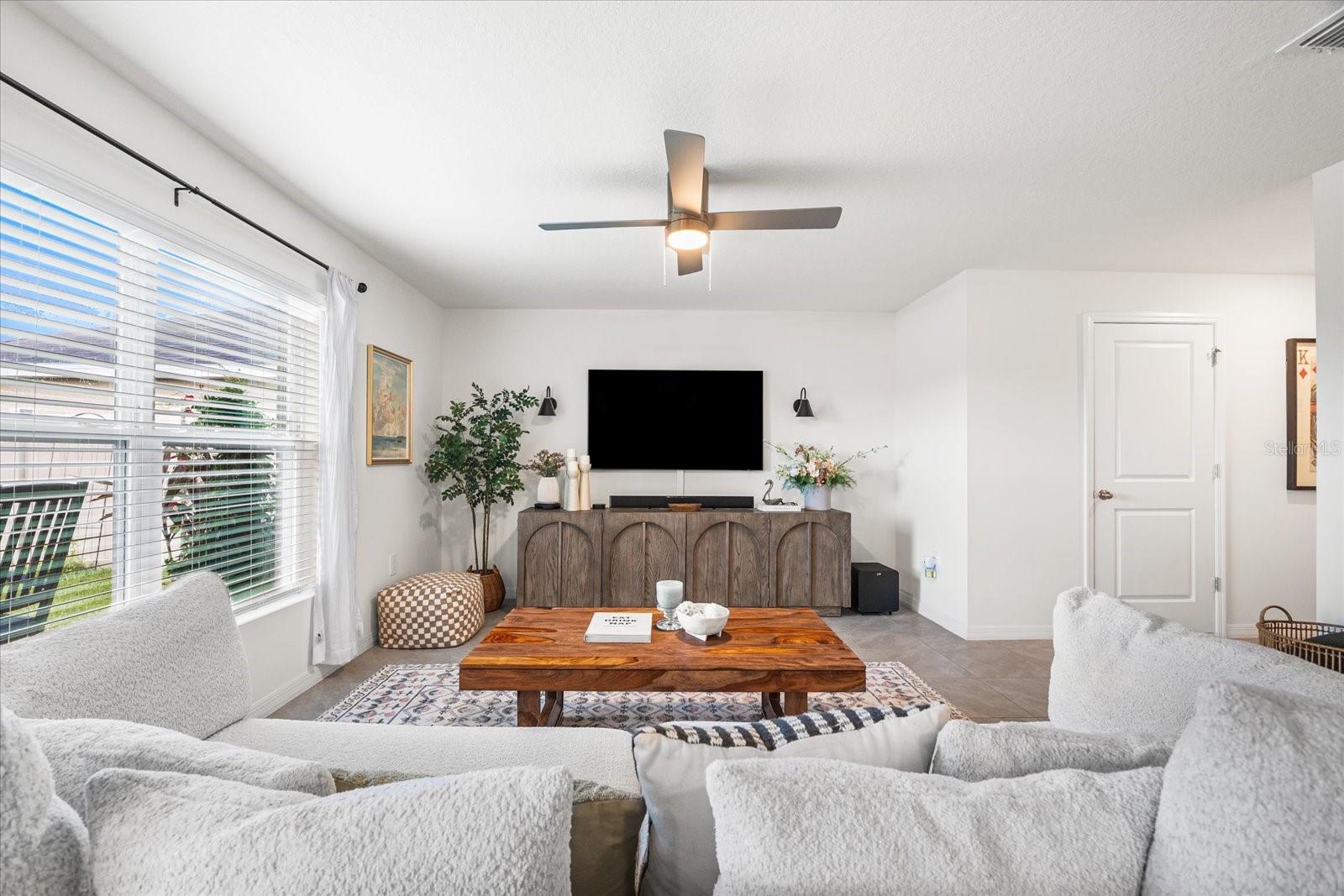 Image 7 of 68 For 2923 Rock Sound Street