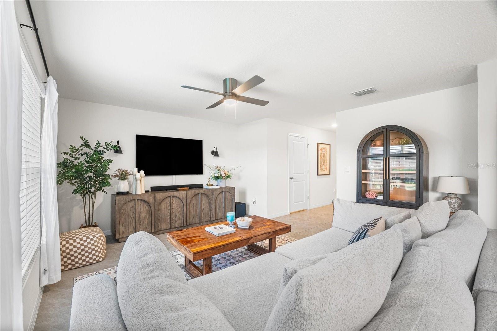 Image 8 of 68 For 2923 Rock Sound Street