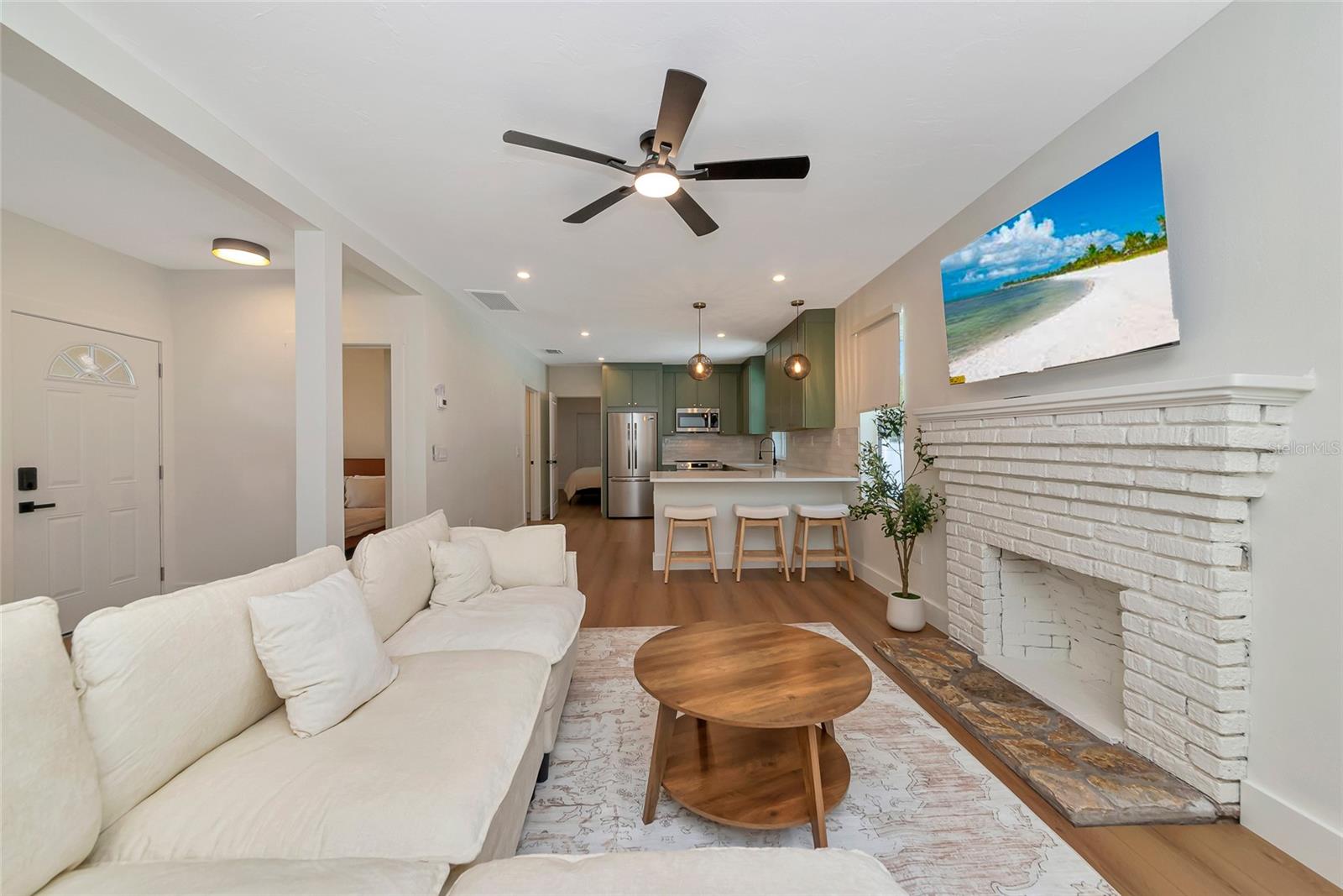 Image 12 of 59 For 316 27th Street W