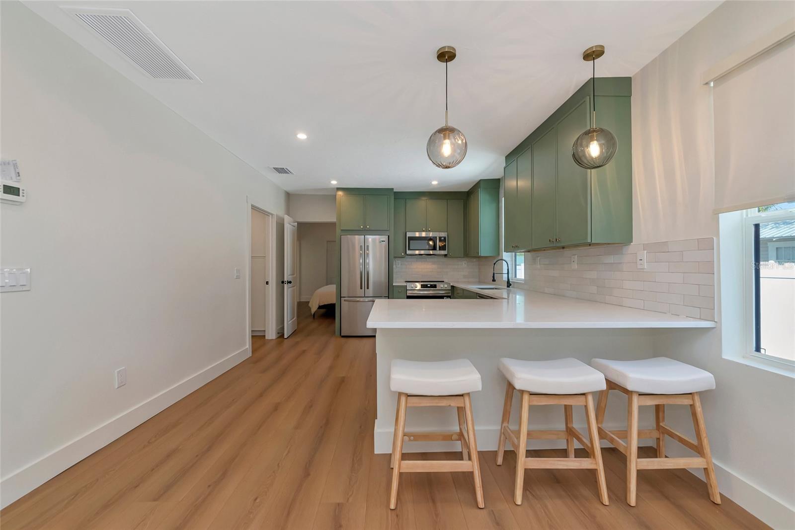 Image 14 of 59 For 316 27th Street W