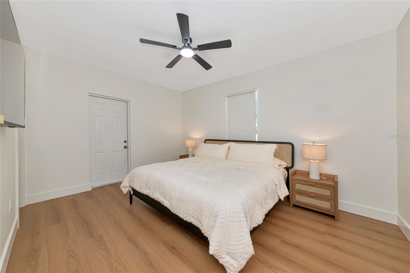 Image 21 of 59 For 316 27th Street W