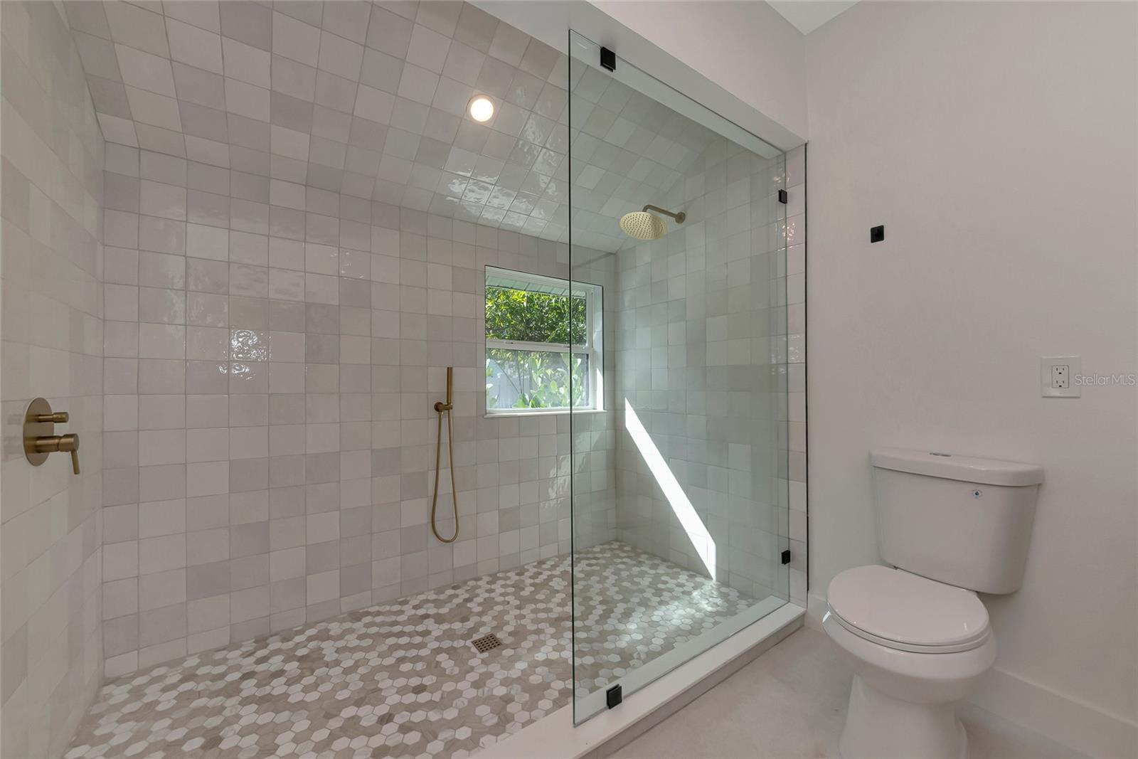 Image 27 of 59 For 316 27th Street W