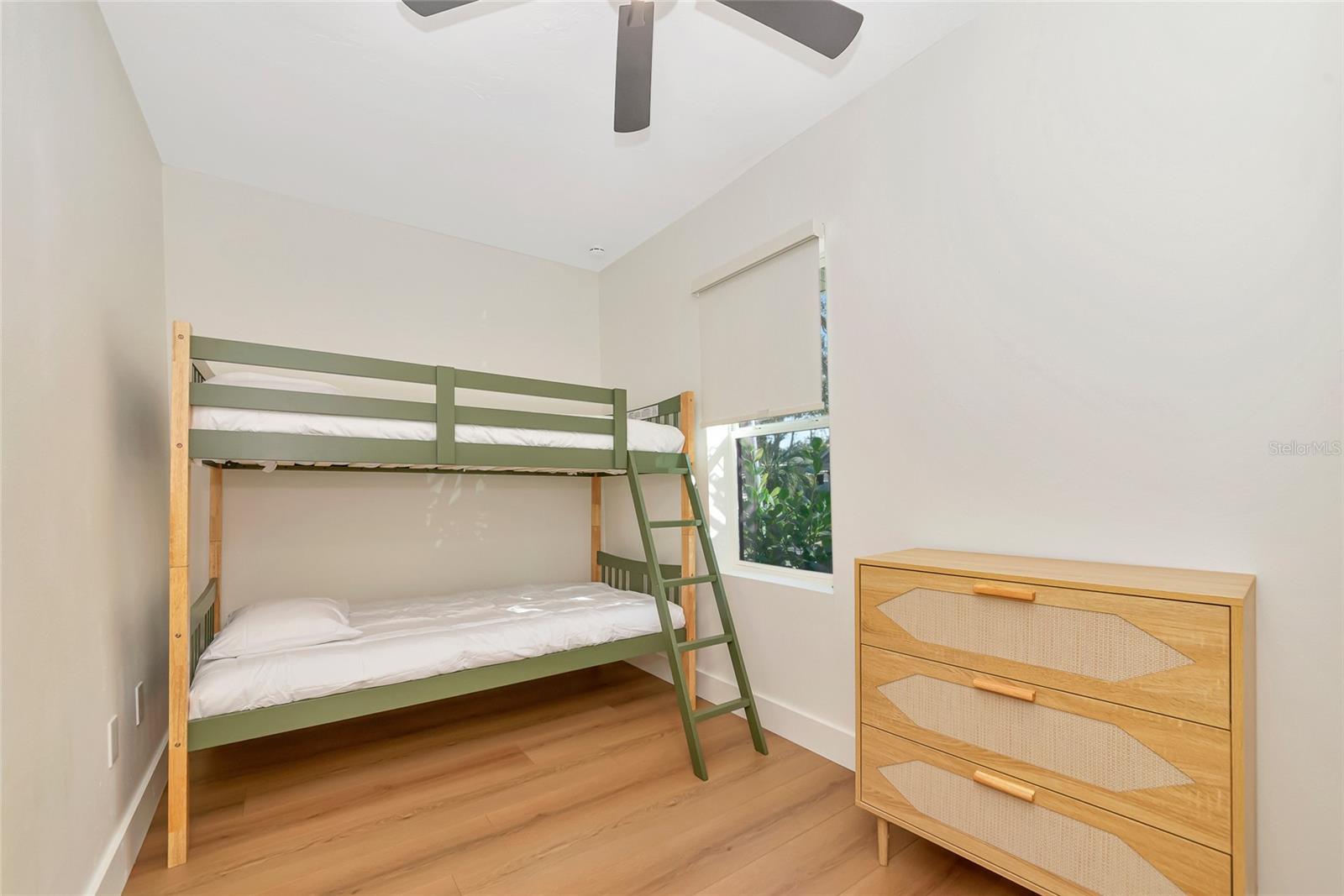 Image 34 of 59 For 316 27th Street W