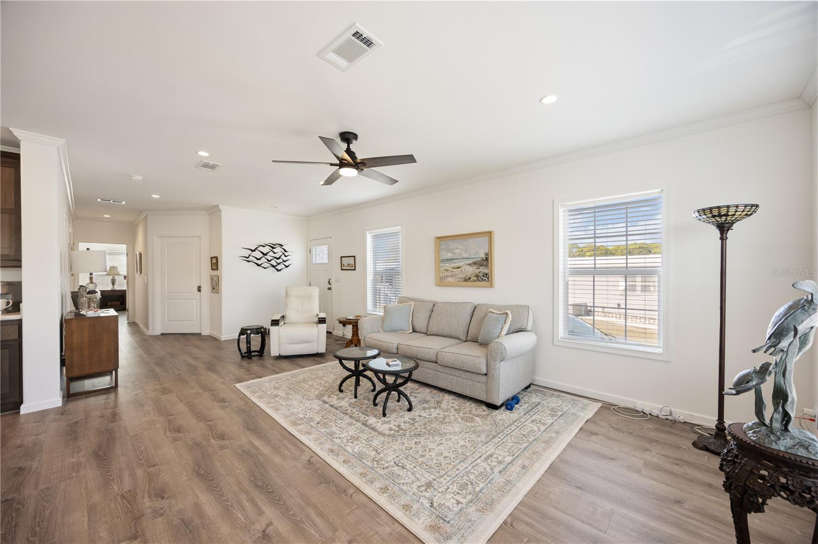 Image 10 of 36 For 2 Botany Bay Circle