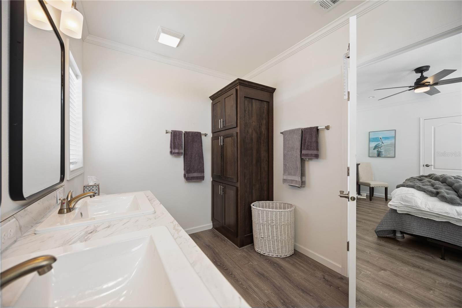 Image 20 of 36 For 2 Botany Bay Circle