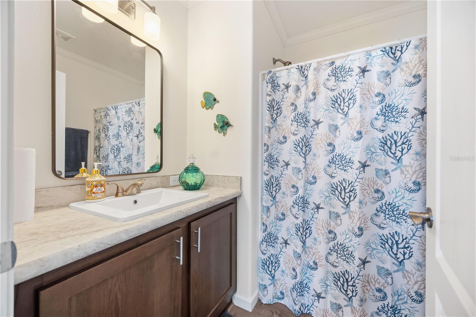 Image 22 of 36 For 2 Botany Bay Circle