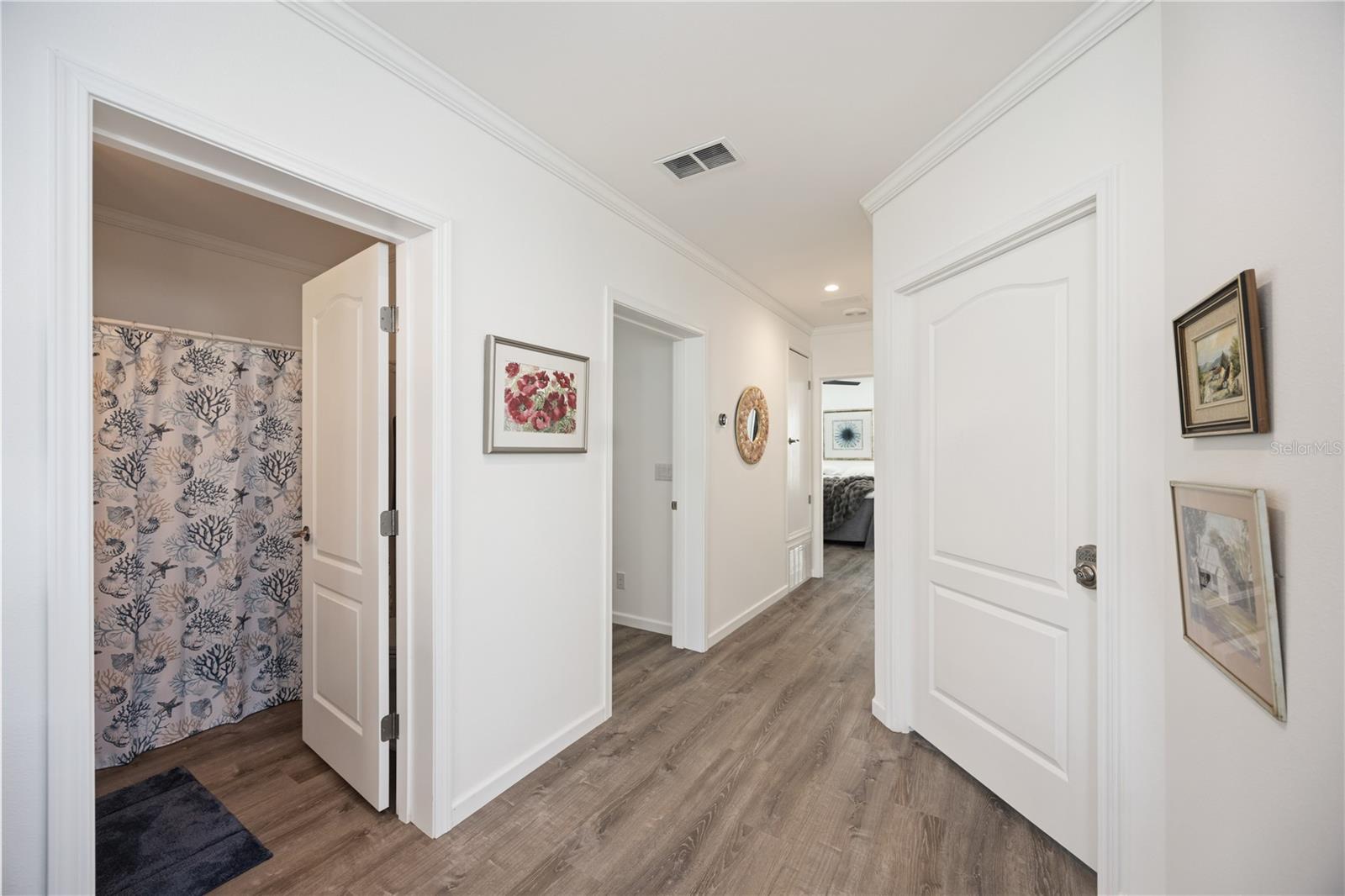 Image 23 of 36 For 2 Botany Bay Circle