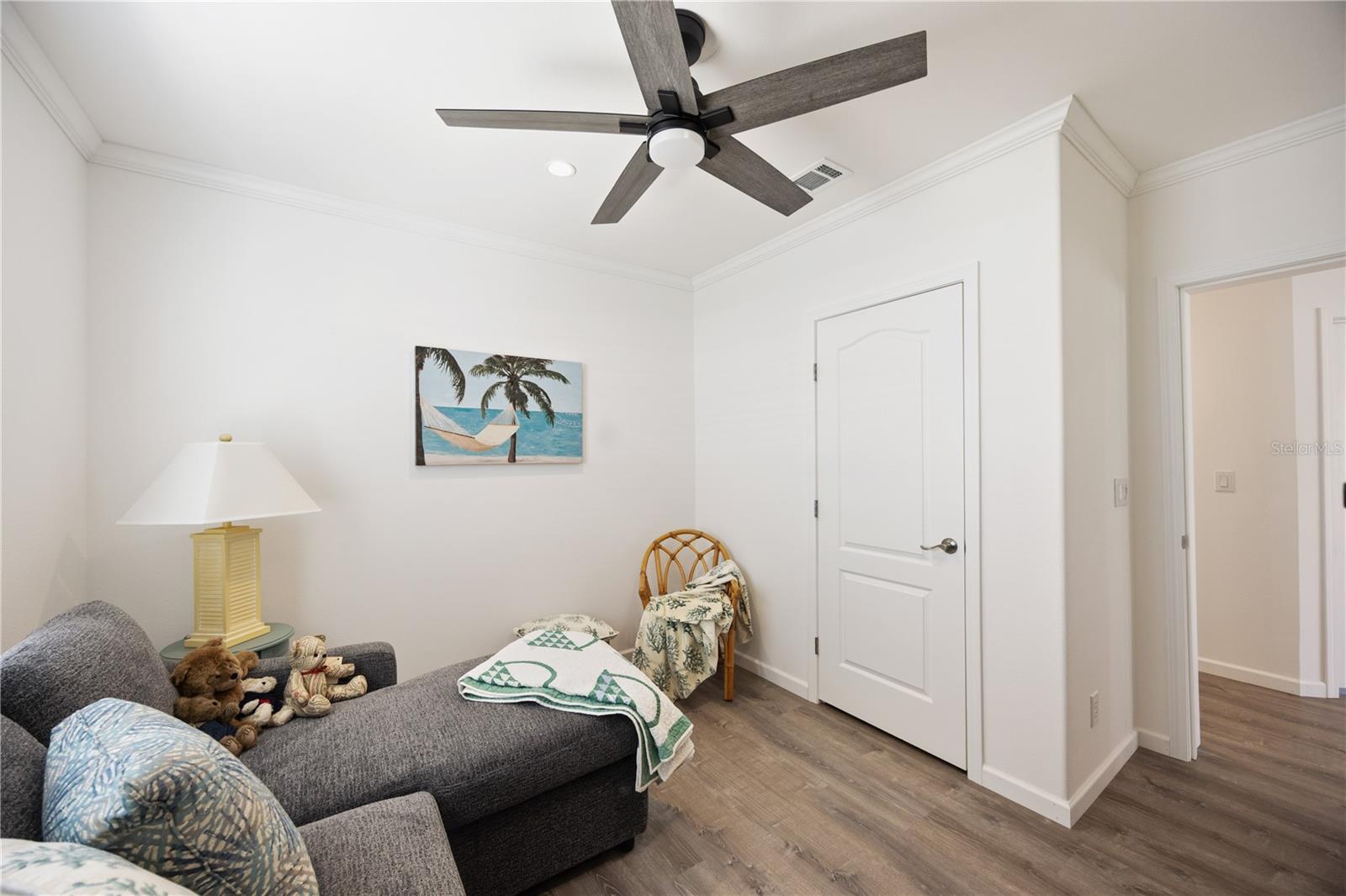 Image 25 of 36 For 2 Botany Bay Circle