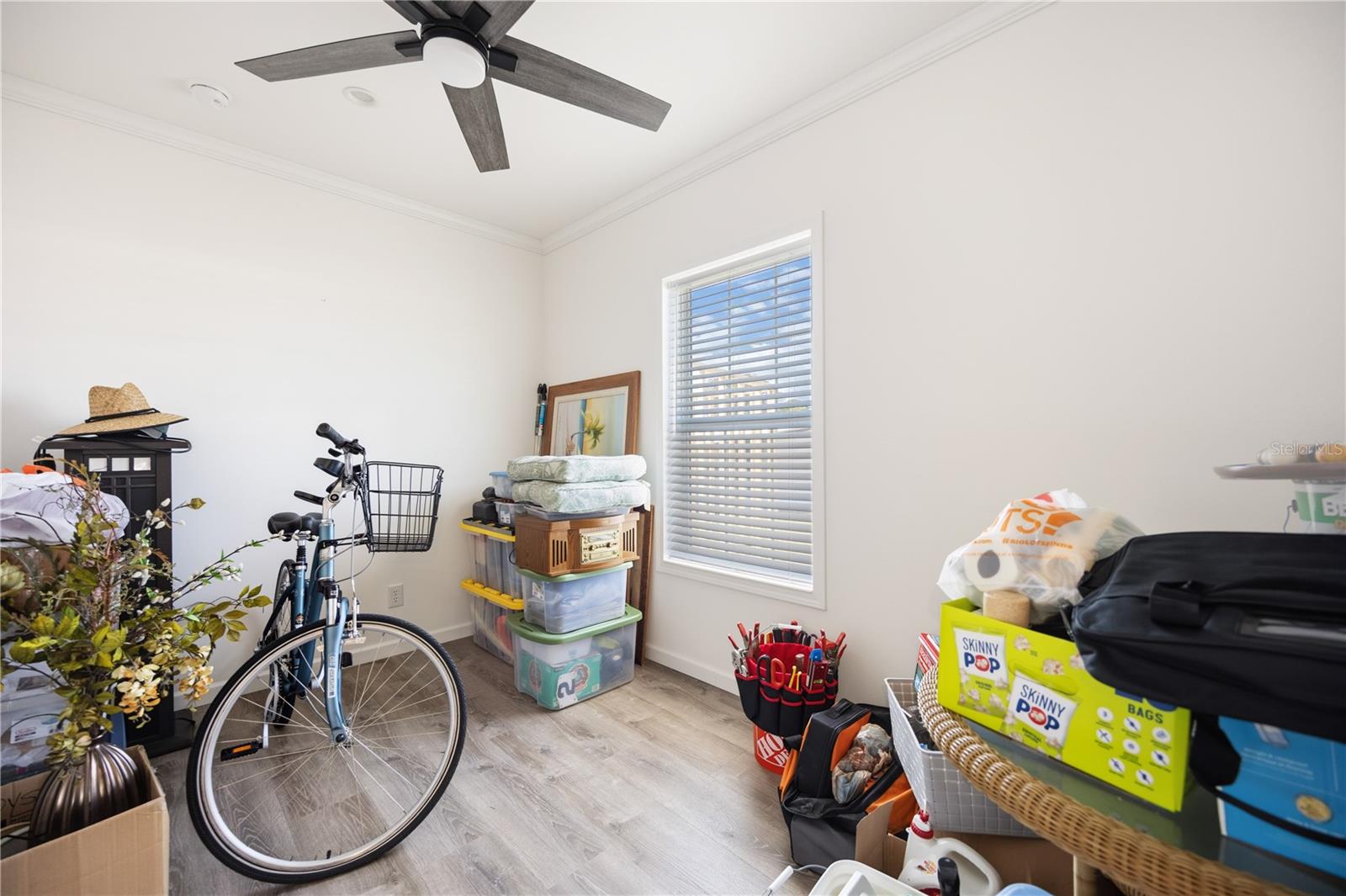 Image 26 of 36 For 2 Botany Bay Circle