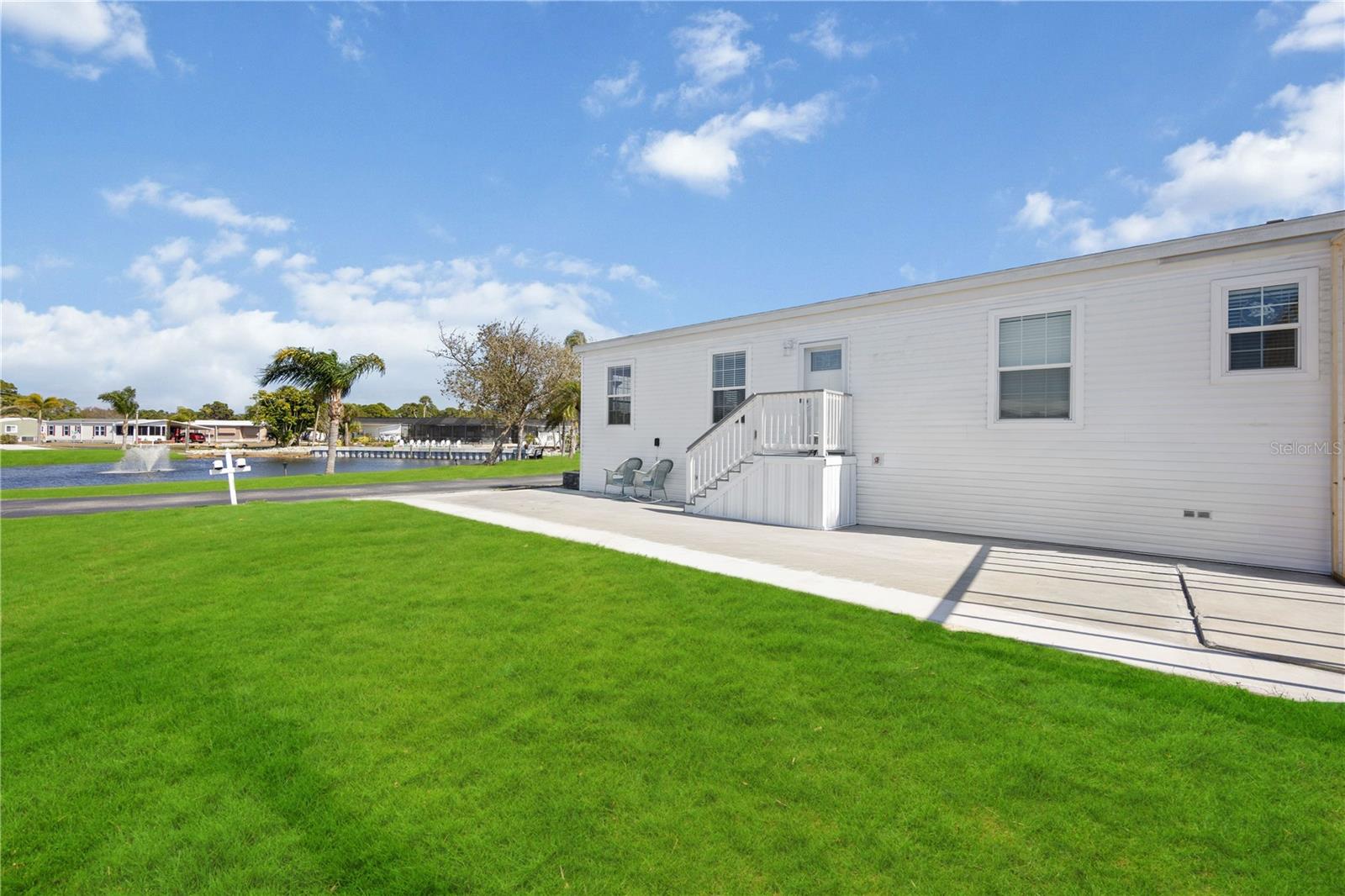 Image 29 of 36 For 2 Botany Bay Circle