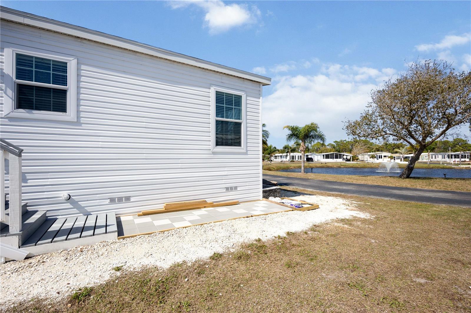 Image 6 of 36 For 2 Botany Bay Circle