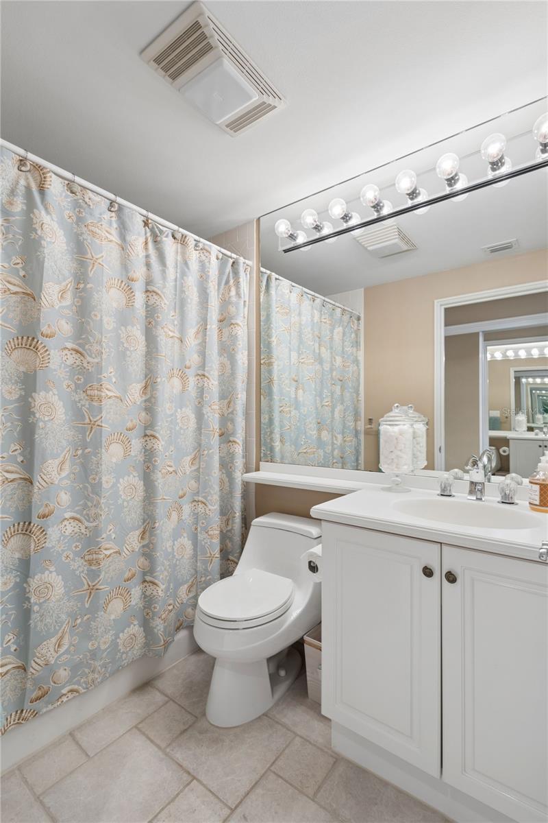 Image 24 of 55 For 3010 Grand Bay Boulevard 432