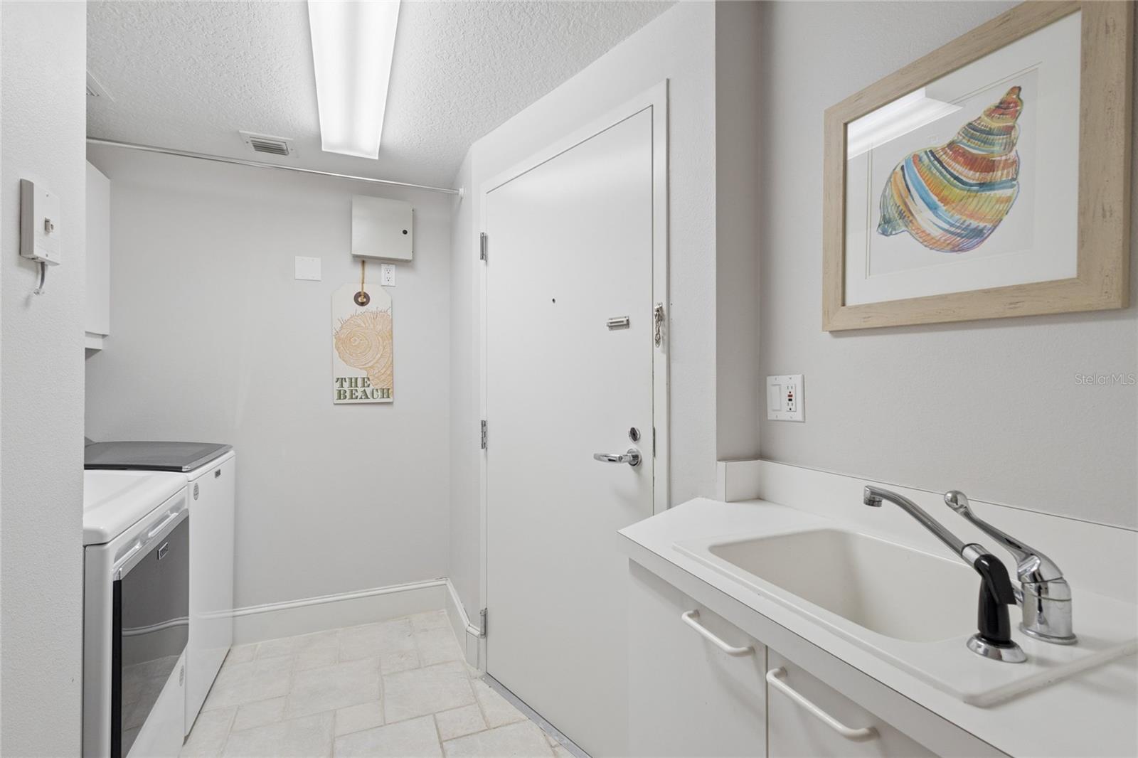 Image 27 of 55 For 3010 Grand Bay Boulevard 432