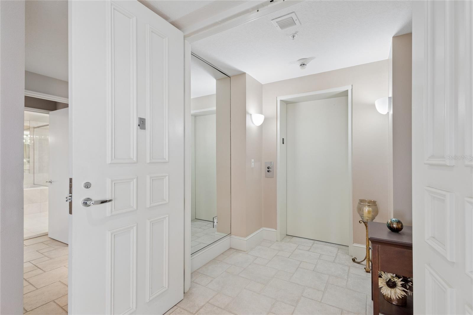 Image 3 of 55 For 3010 Grand Bay Boulevard 432