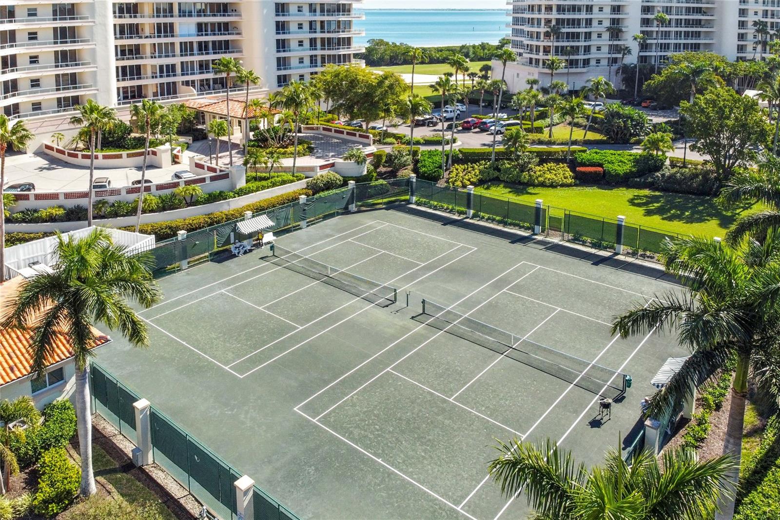 Image 40 of 55 For 3010 Grand Bay Boulevard 432