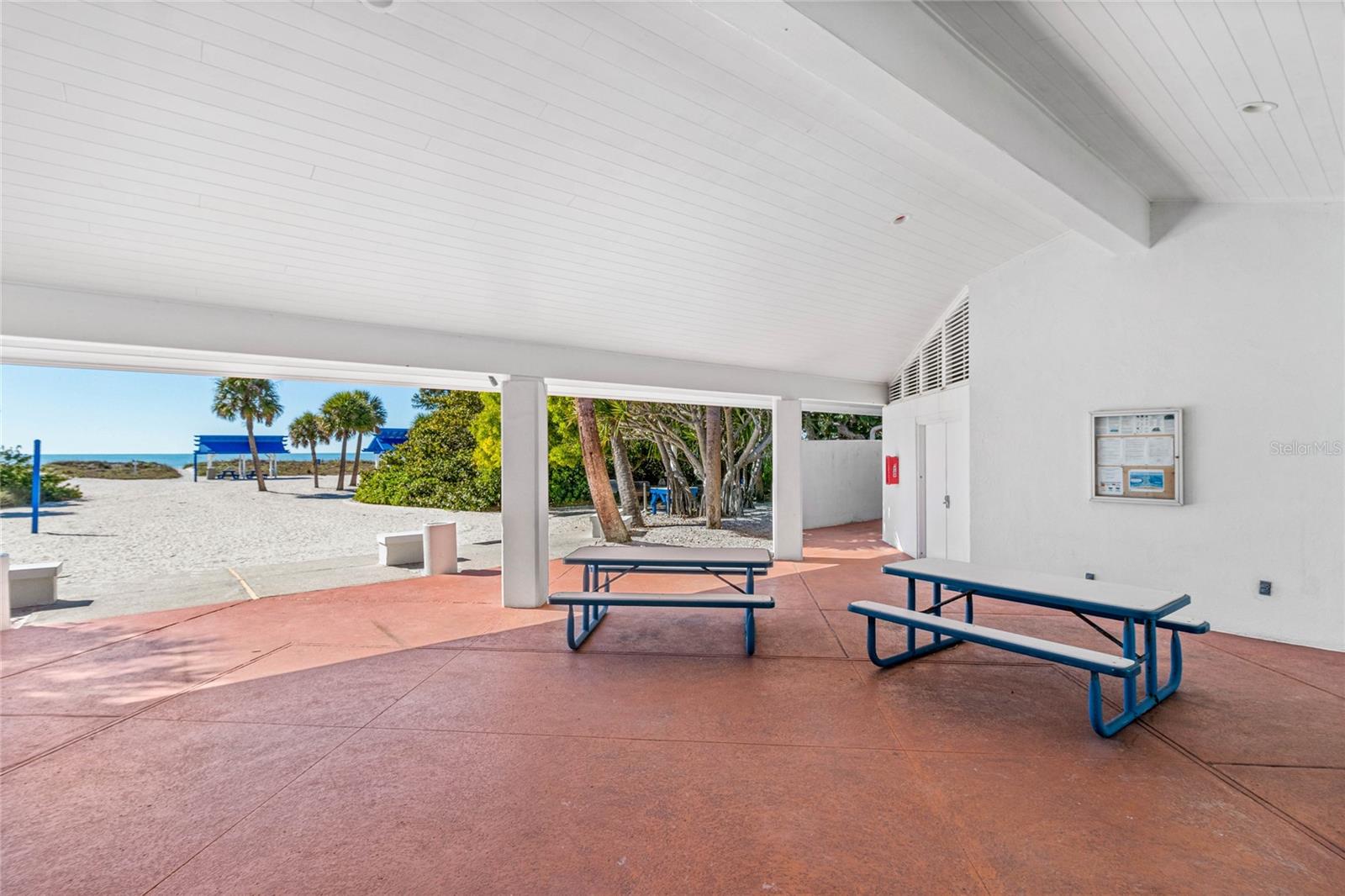 Image 45 of 55 For 3010 Grand Bay Boulevard 432