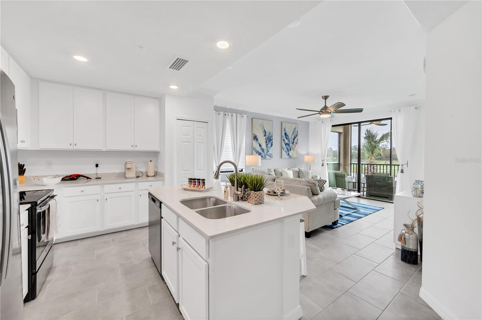 Image 17 of 45 For 18114 Gawthrop Drive 201