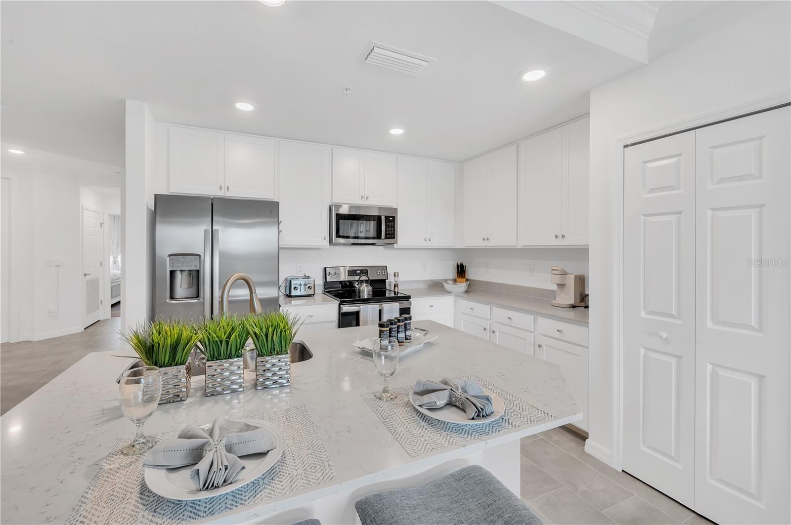 Image 19 of 45 For 18114 Gawthrop Drive 201