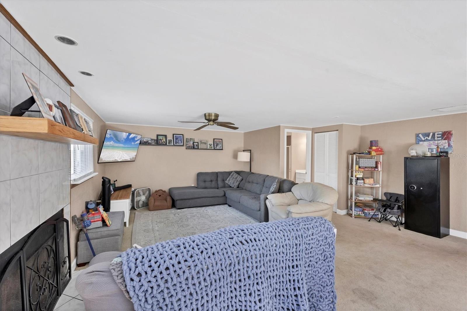 Image 10 of 39 For 3010 Golden Rain Drive