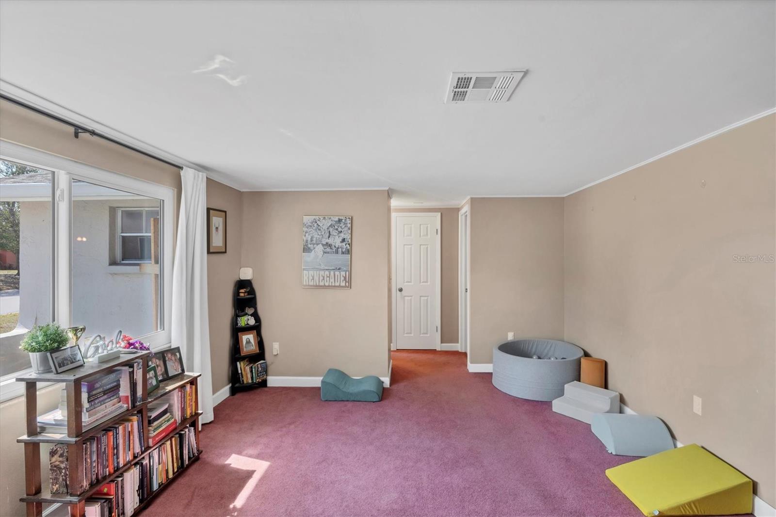 Image 20 of 39 For 3010 Golden Rain Drive