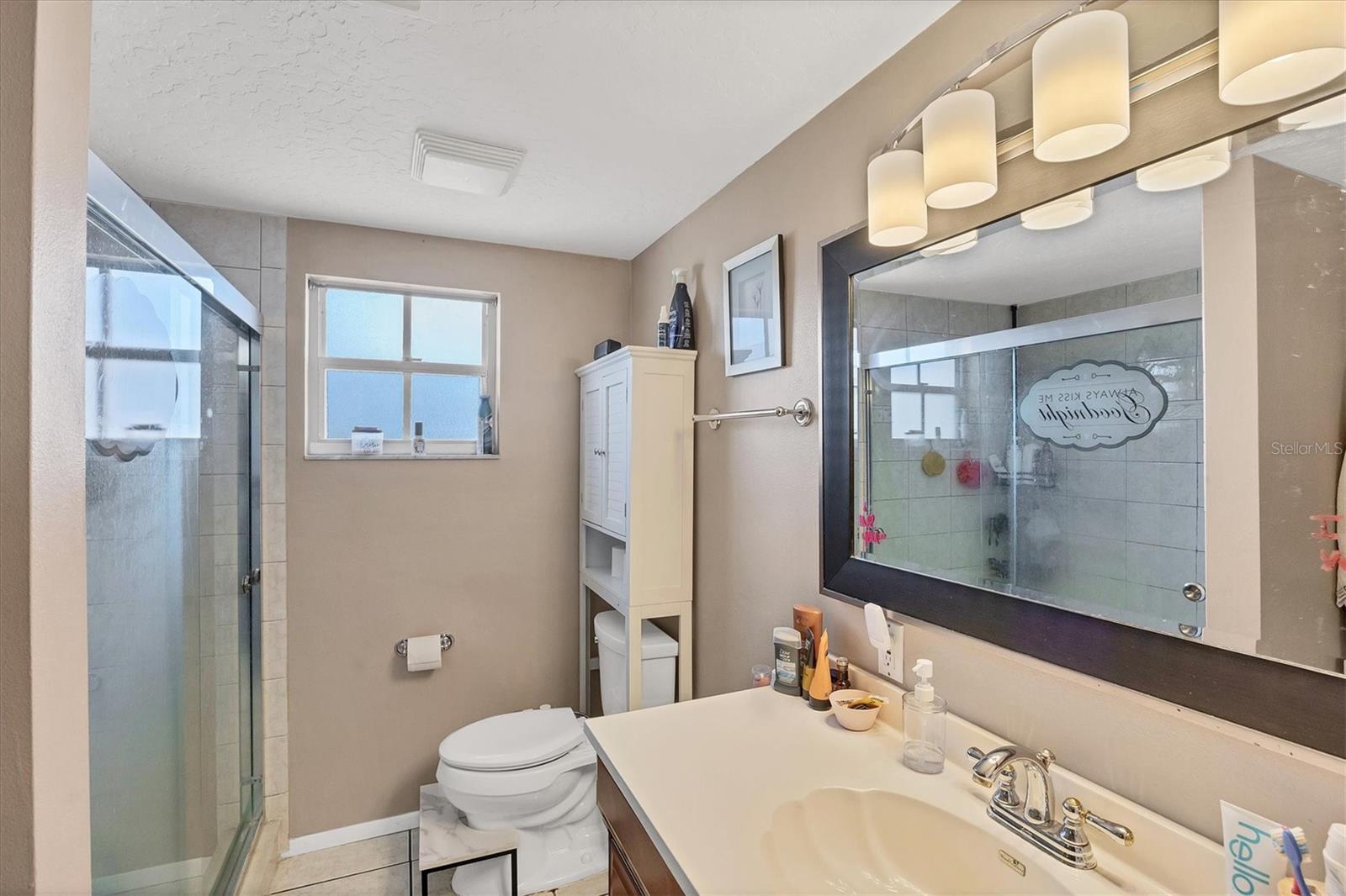 Image 24 of 39 For 3010 Golden Rain Drive