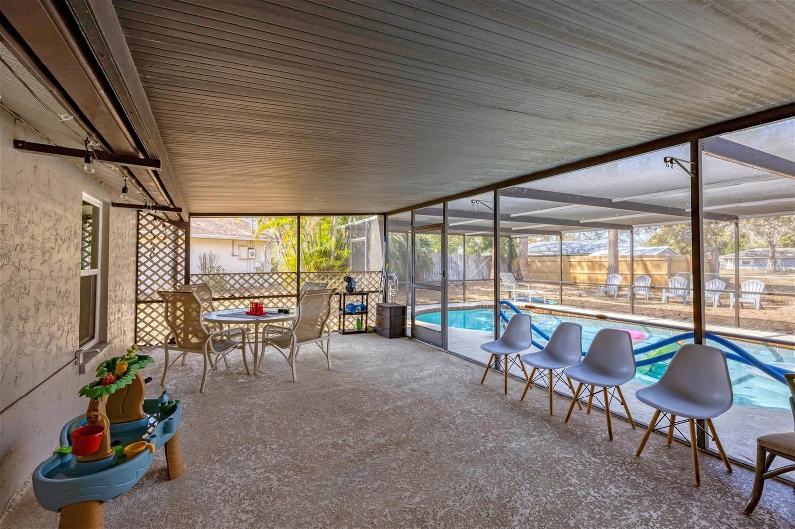 Image 31 of 39 For 3010 Golden Rain Drive