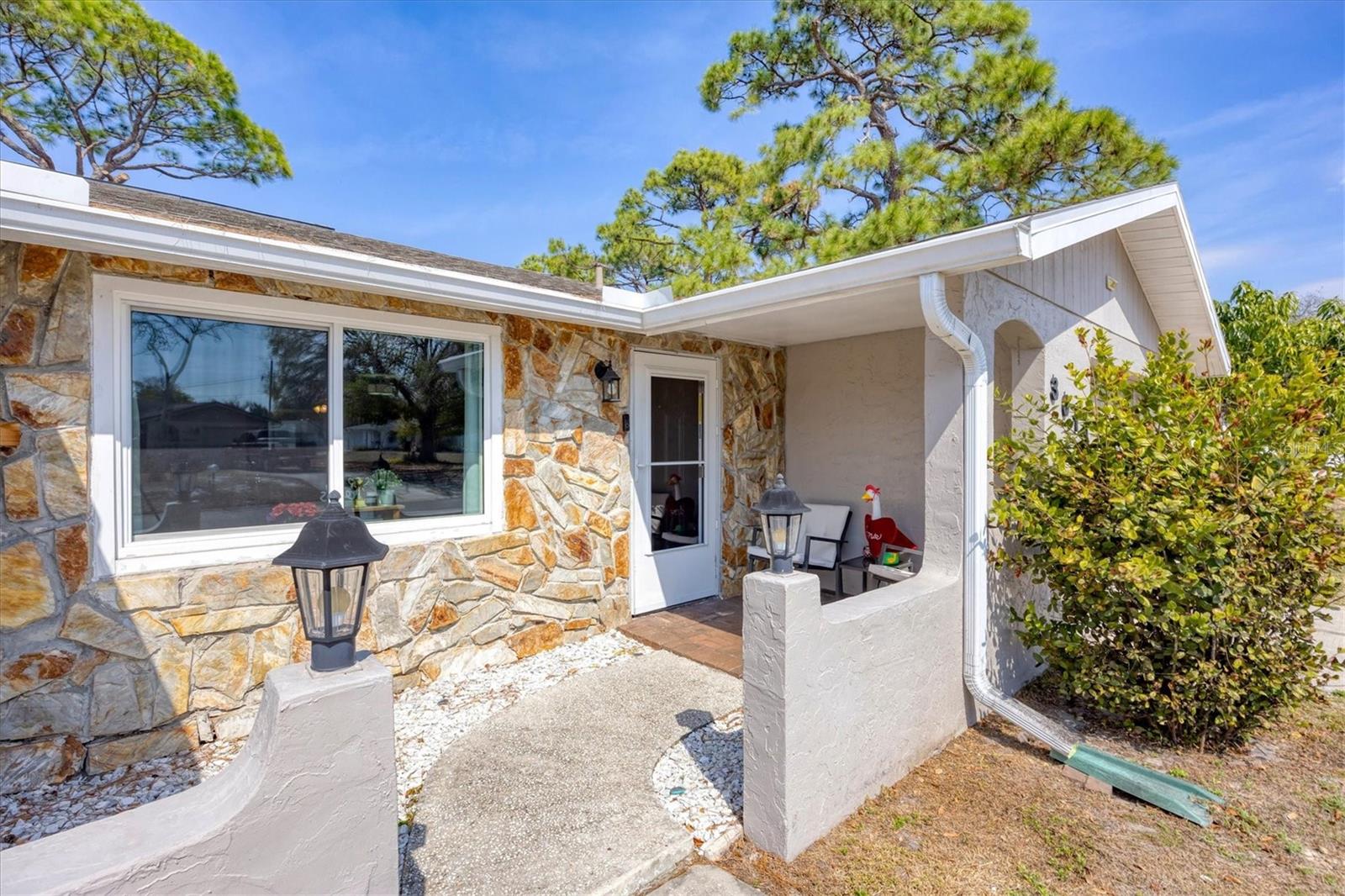 Image 9 of 39 For 3010 Golden Rain Drive