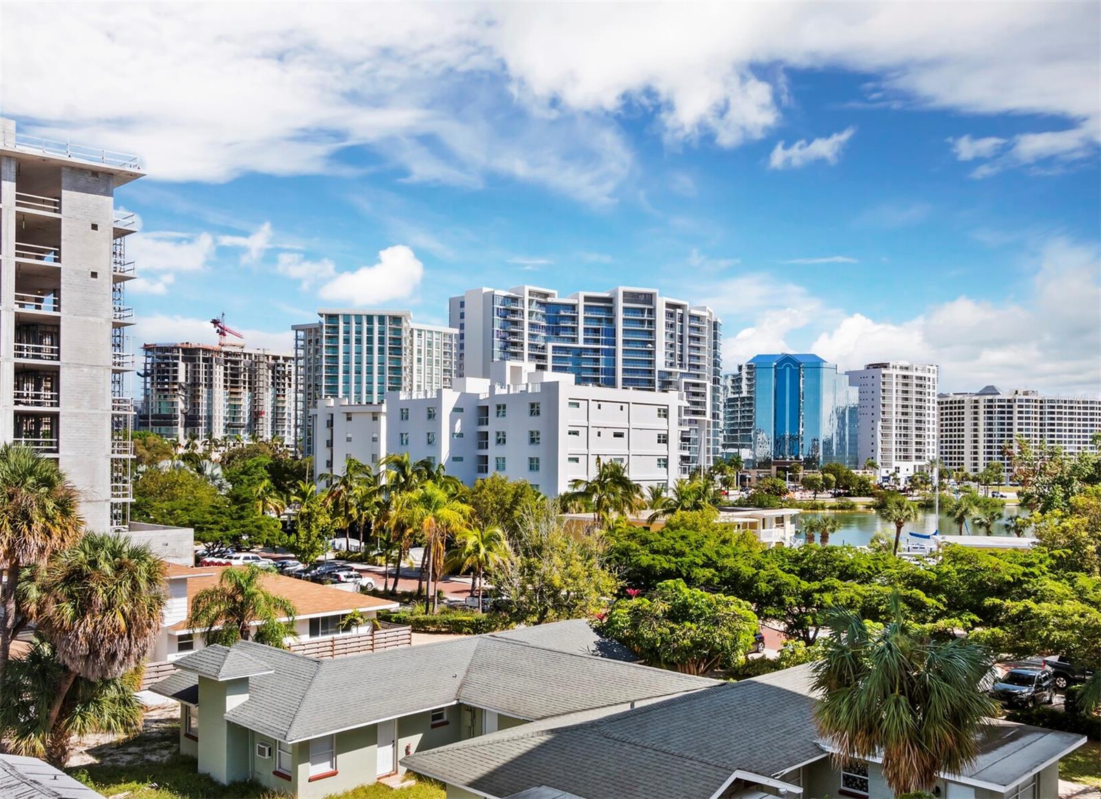 Image 7 of 15 For 205 Golden Gate Point 401