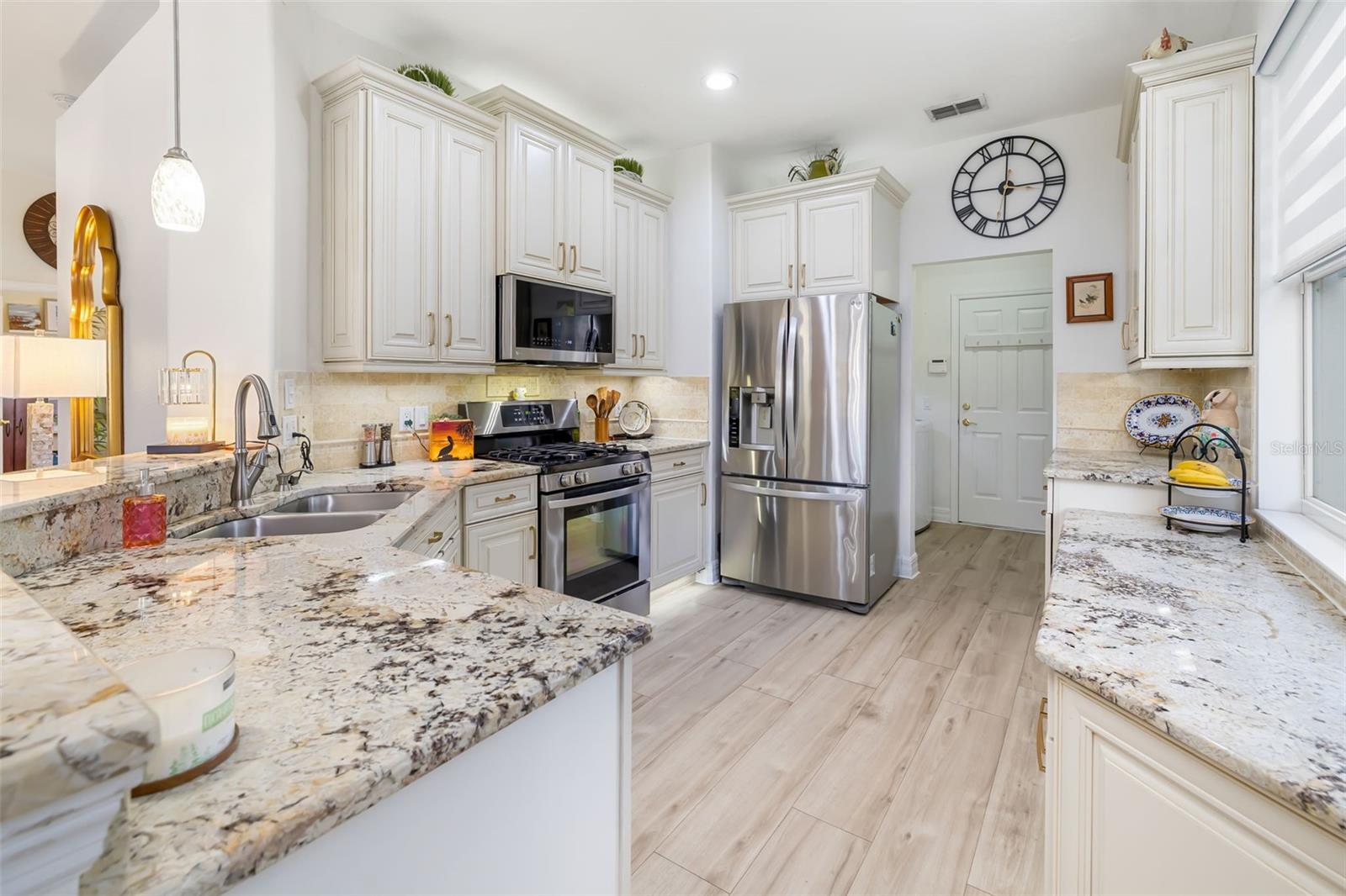 Image 6 of 97 For 9455 Portside Terrace