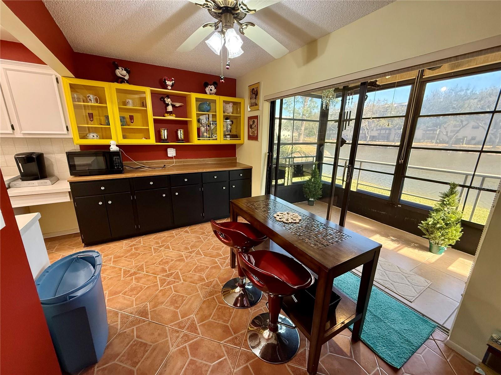 Image 13 of 37 For 6070 80th Street N 105