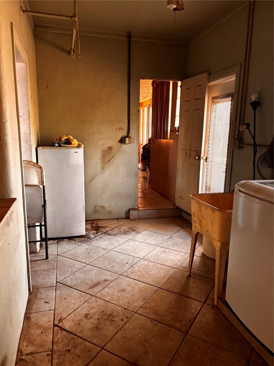 Image 14 of 22 For 3744 Sebring Parkway