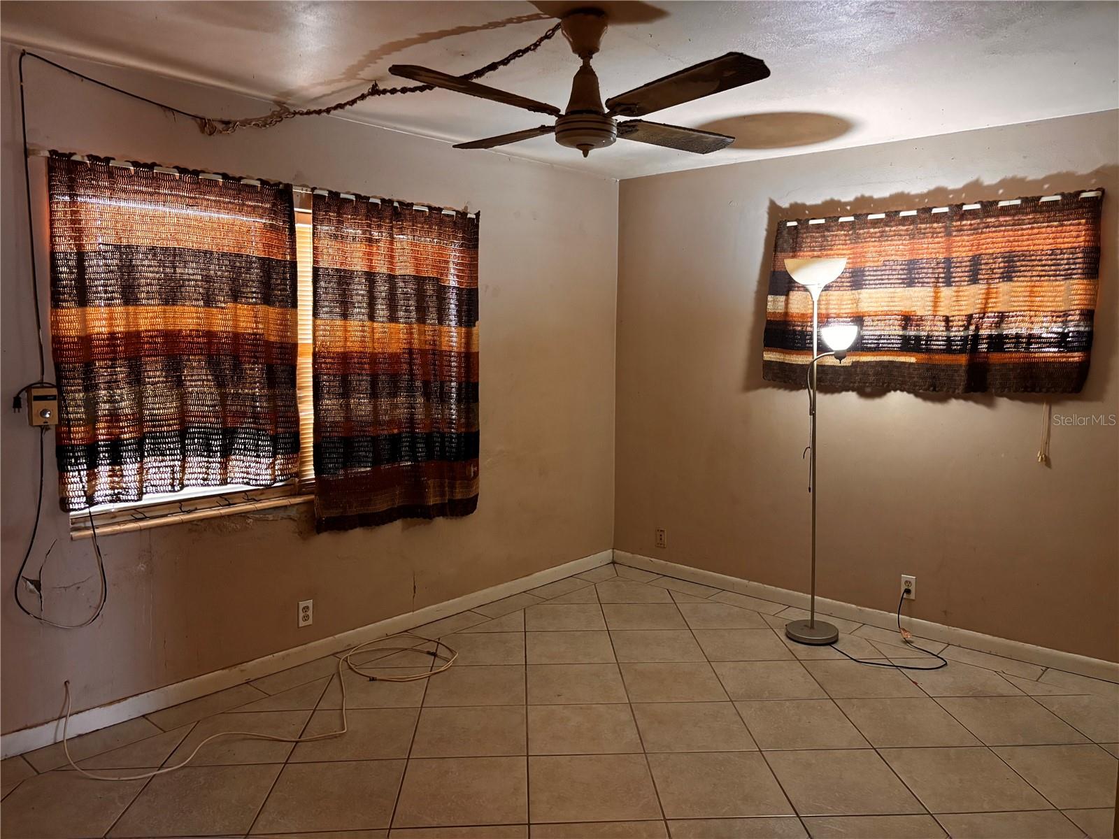 Image 16 of 22 For 3744 Sebring Parkway