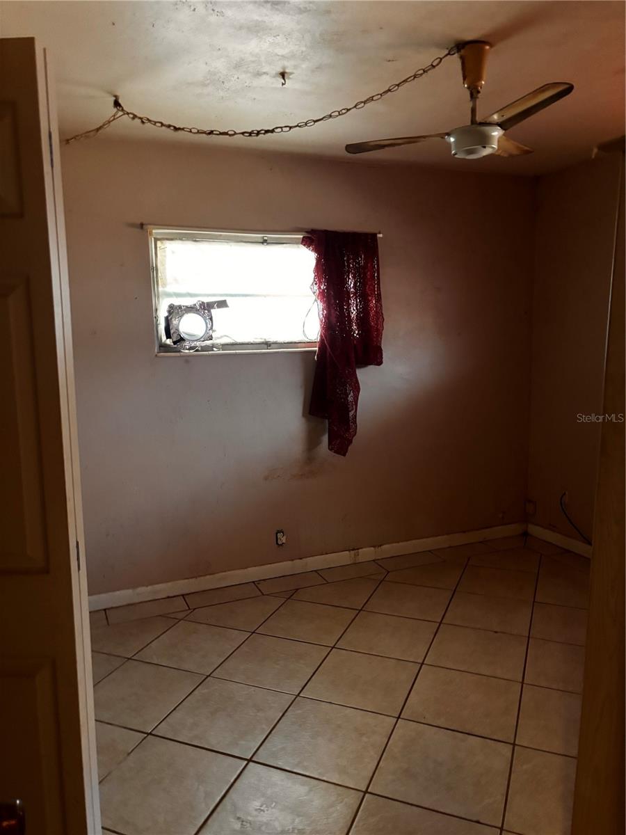 Image 17 of 22 For 3744 Sebring Parkway