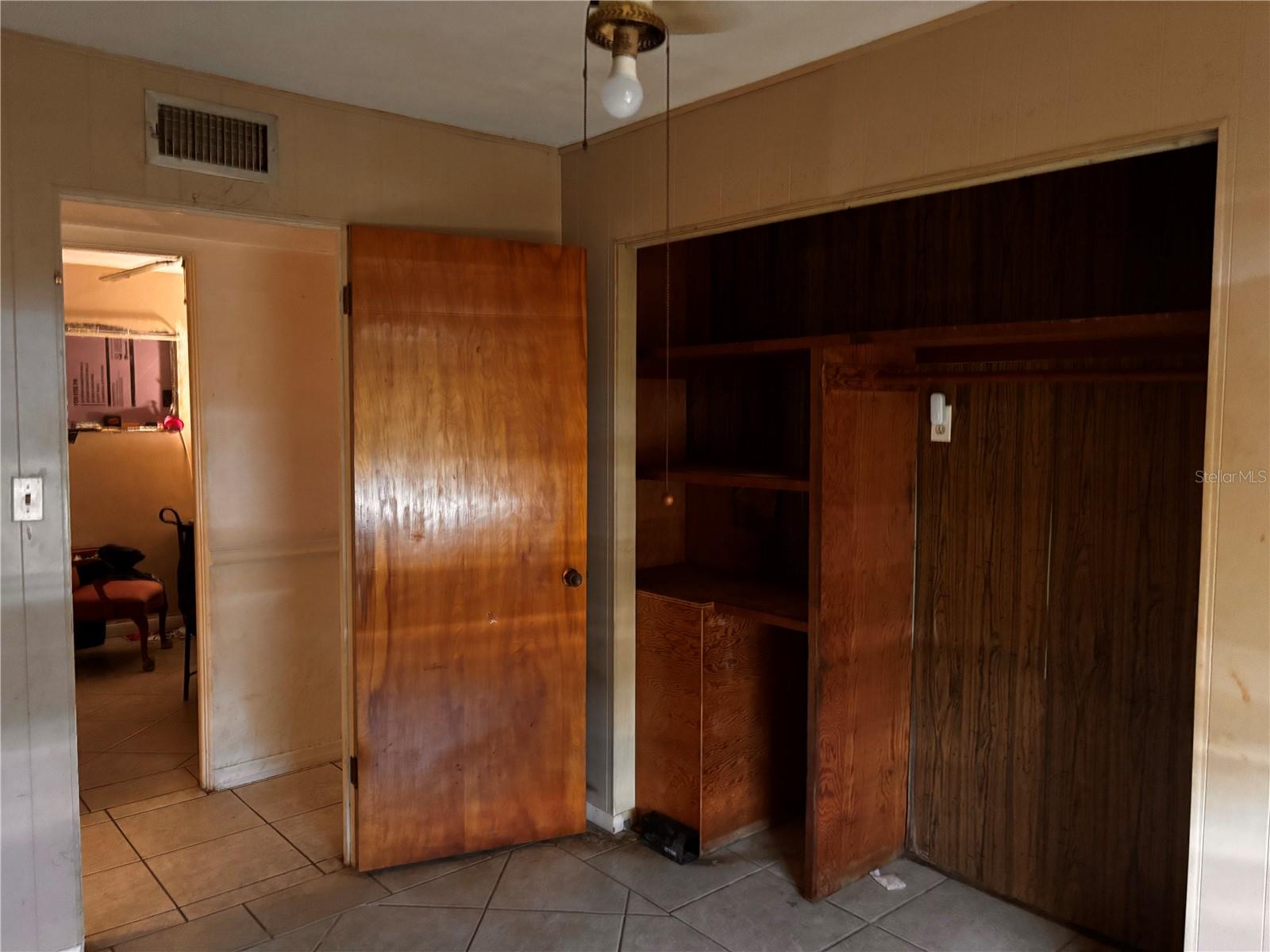 Image 18 of 22 For 3744 Sebring Parkway