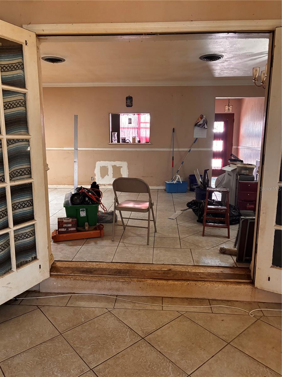 Image 6 of 22 For 3744 Sebring Parkway