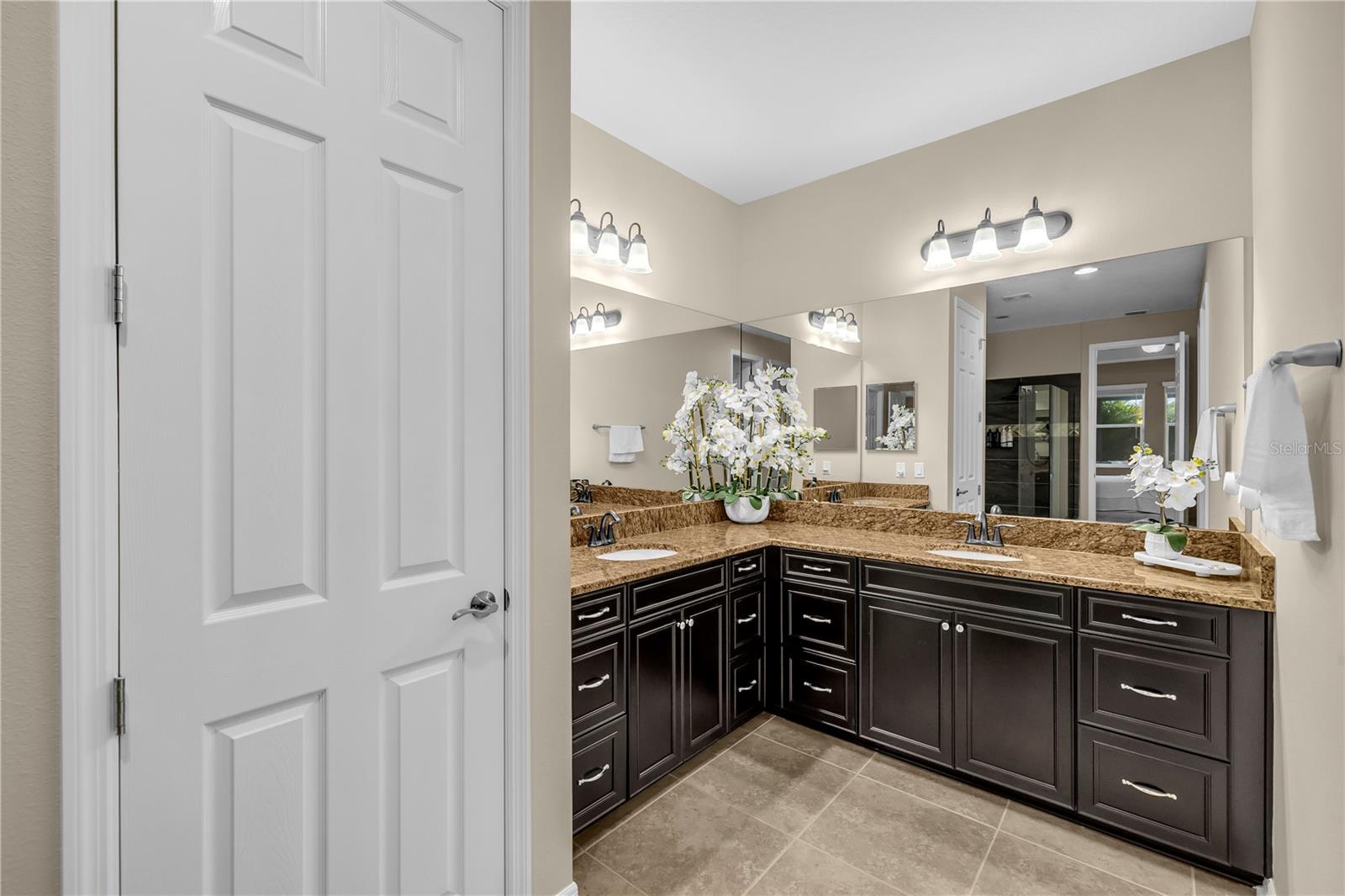 Image 11 of 28 For 1937 146th Terrace E