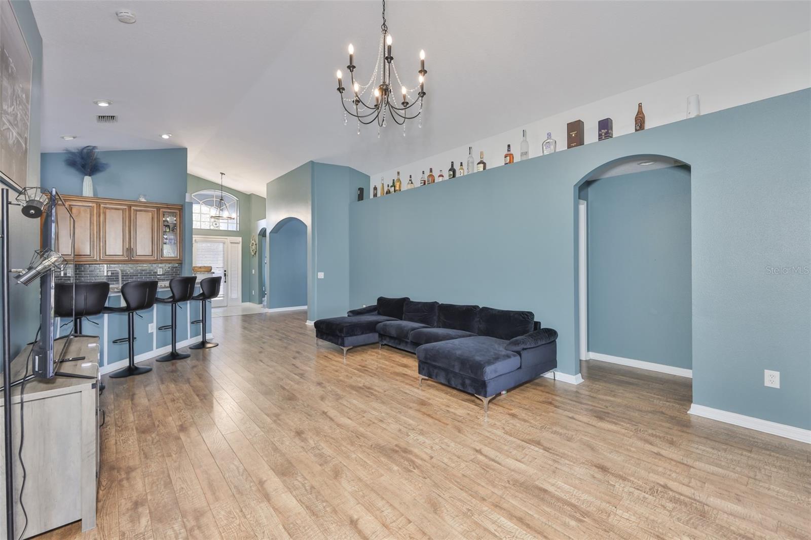 Image 10 of 42 For 8130 Alamosa Wood Avenue